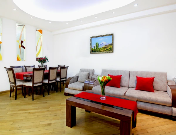 Apartment – Mher Mkrtchyan street, Yerevan