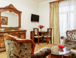 #182 Appartement - rue Pavstos Buzand