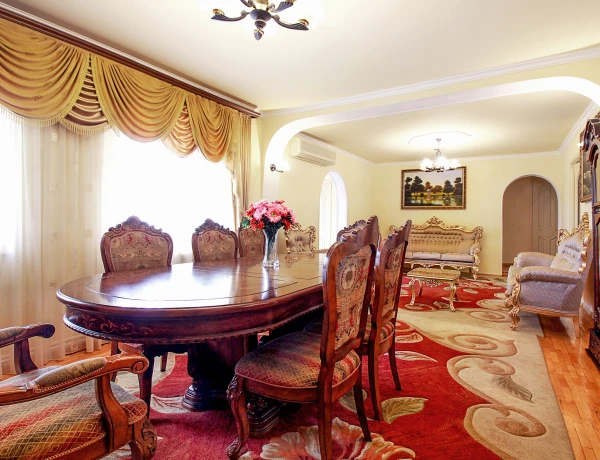 House – Gevorg Dzhahukyan street, Yerevan