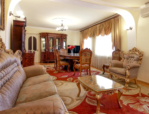 House – Gevorg Dzhahukyan street, Yerevan