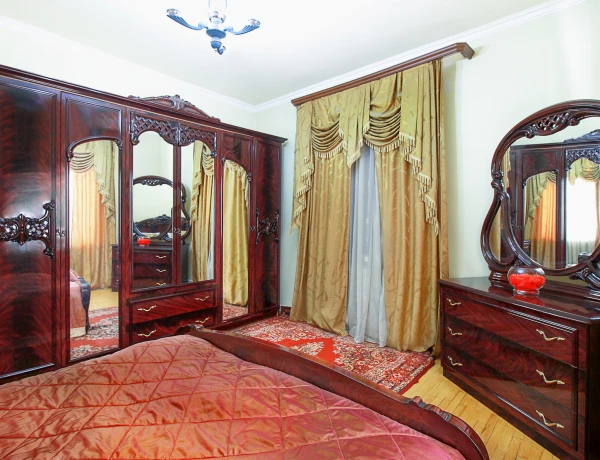 House – Gevorg Dzhahukyan street, Yerevan