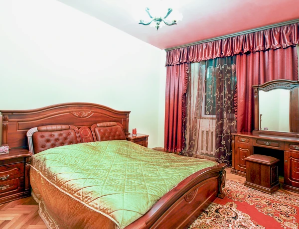 House – Gevorg Dzhahukyan street, Yerevan