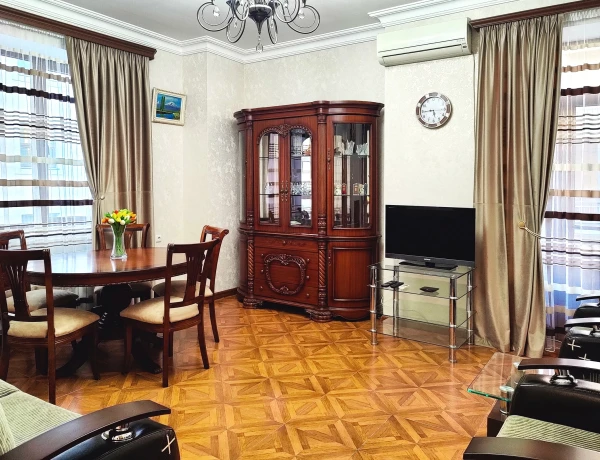Apartment – Pavstos Buzand street, Yerevan