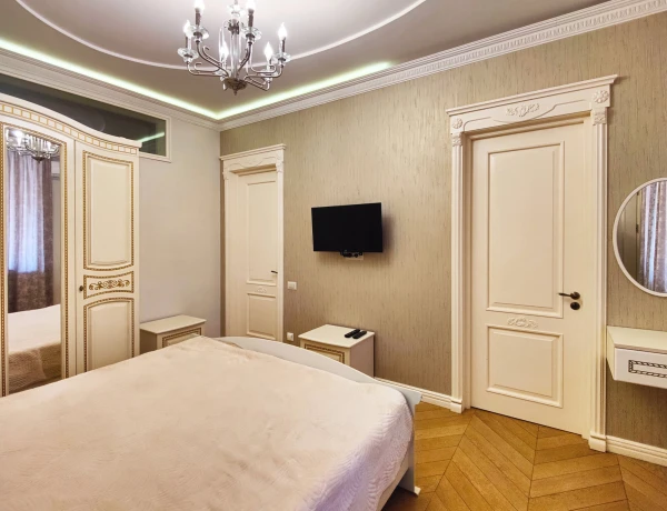 Apartment – Aram street, Yerevan