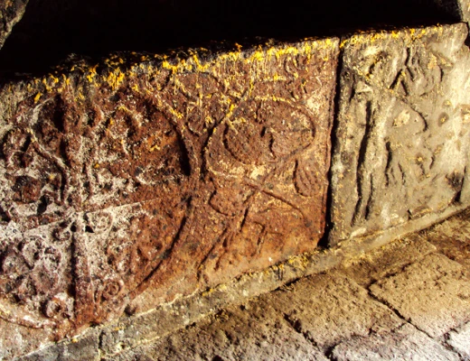 Աղձք դամբարան