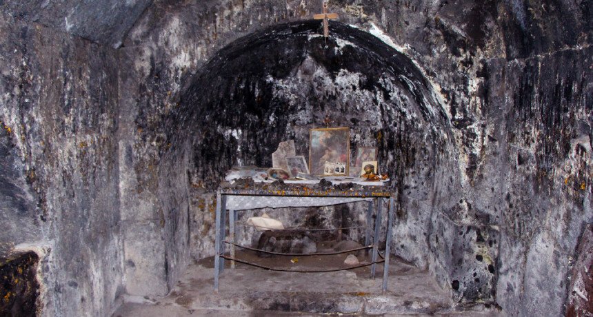 Aghtsk Mausoleum, Aragatsotn, Armenia