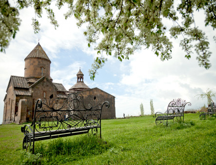 Saghmosavank Monastery