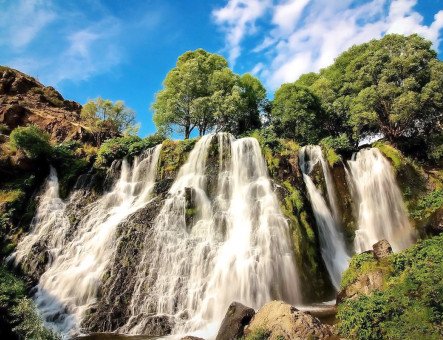 Shaki Waterfall