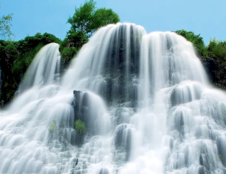 Shaki Waterfall