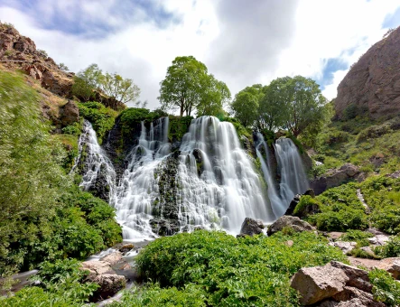Shaki Waterfall