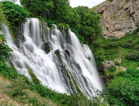 Shaki Waterfall
