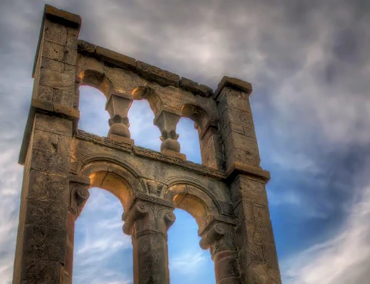 Աղիտուի հուշակոթող