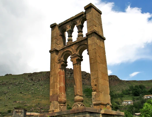 Աղիտուի հուշակոթող