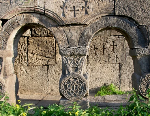 Աղիտուի հուշակոթող