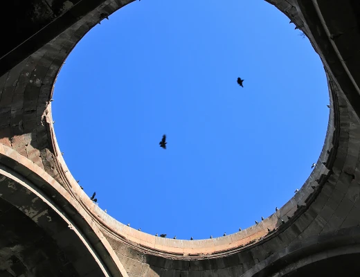 Առուճի եկեղեցի