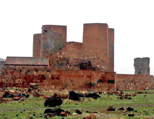 Fortaleza de Dashtadem
