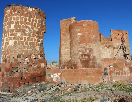 Fortaleza de Dashtadem