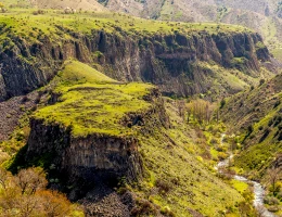 Gola di Garni Sinfonia di pietre