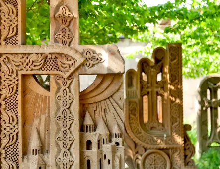 Oshakan St. Mesrop Mashtots Church
