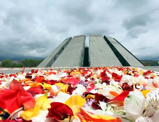 Mémorial Tsitsernakaberd