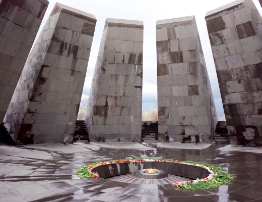 Mémorial Tsitsernakaberd