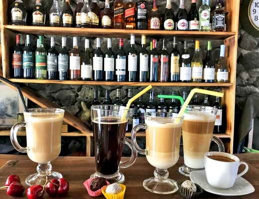 Complejo del castillo rupestre de Zarni-Parni