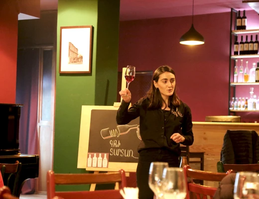 ԱրմԱս գինու գործարան