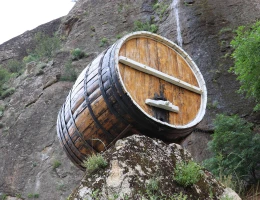 Fabbrica di vino Arpa Parnas
