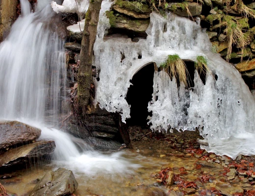 Gegharot Waterfall