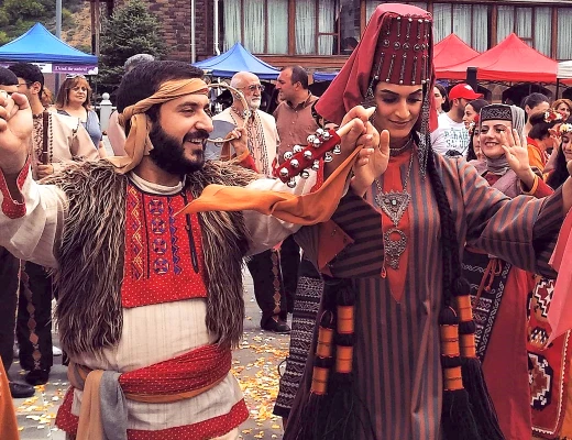 Volkstanzmeisterklasse von Warq Hajoz