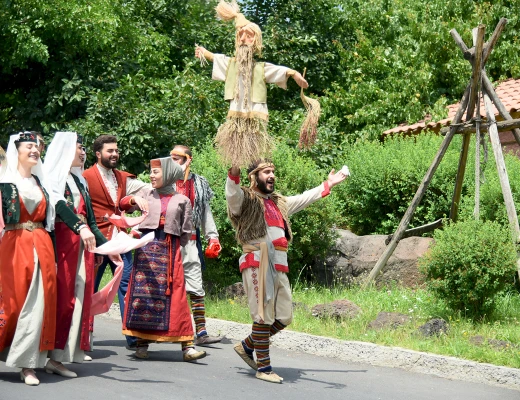 Volkstanzmeisterklasse von Warq Hajoz