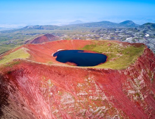 Աժդահակ լեռ