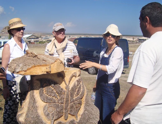 Atelier de sculpture sur khatchkar à Noratous