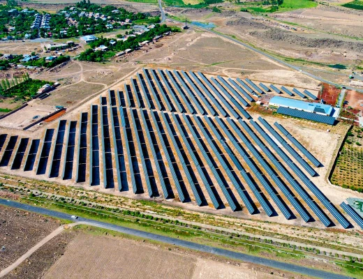 Trockenobst- und Öko-Snack-Fabrik Aregi