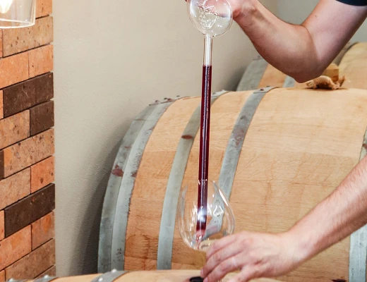 Винно-дистиллятный завод Миджнаберд Алко