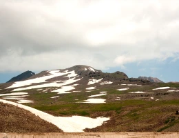 Climbing the Southern Peak of Mount Aragats