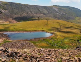 Climbing the Southern Peak of Mount Aragats