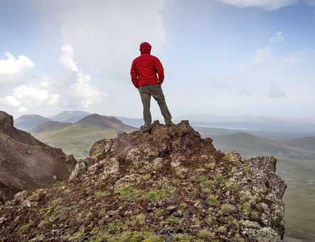 Wanderung zum Berg Aschdahak