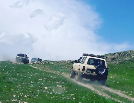 Climbing Mount Azhdahak