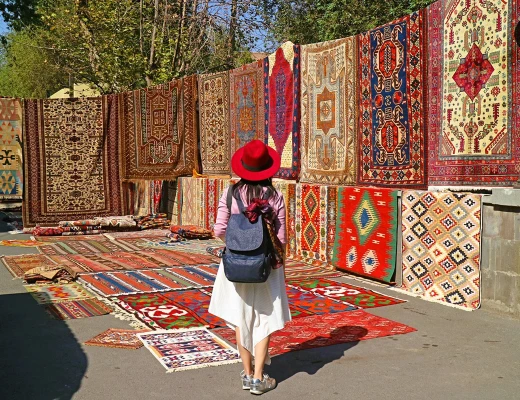 Вернисаж Еревана