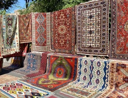 Вернисаж Еревана