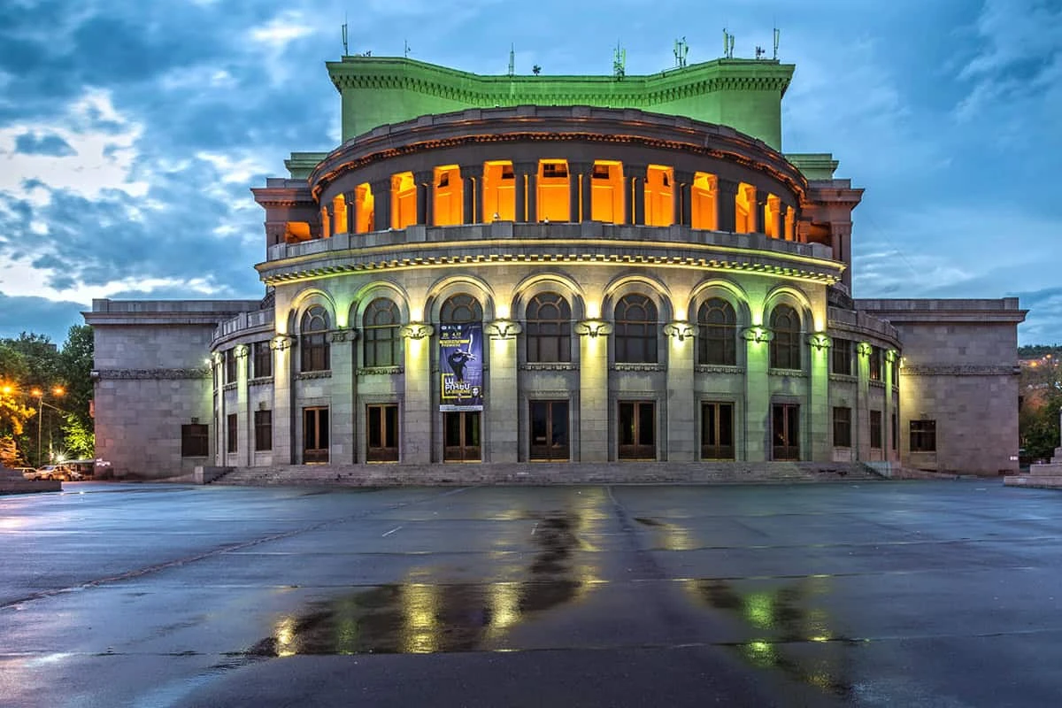 National Academic Theatre of Opera and Ballet after Alexander Spendiaryan The best locations to visit in Yerevan and its surroundings: National Academic Theatre of Opera and Ballet after Alexander Spendiaryan