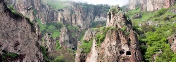 Quali grotte dovrebbe visitare un turista in Armenia?
