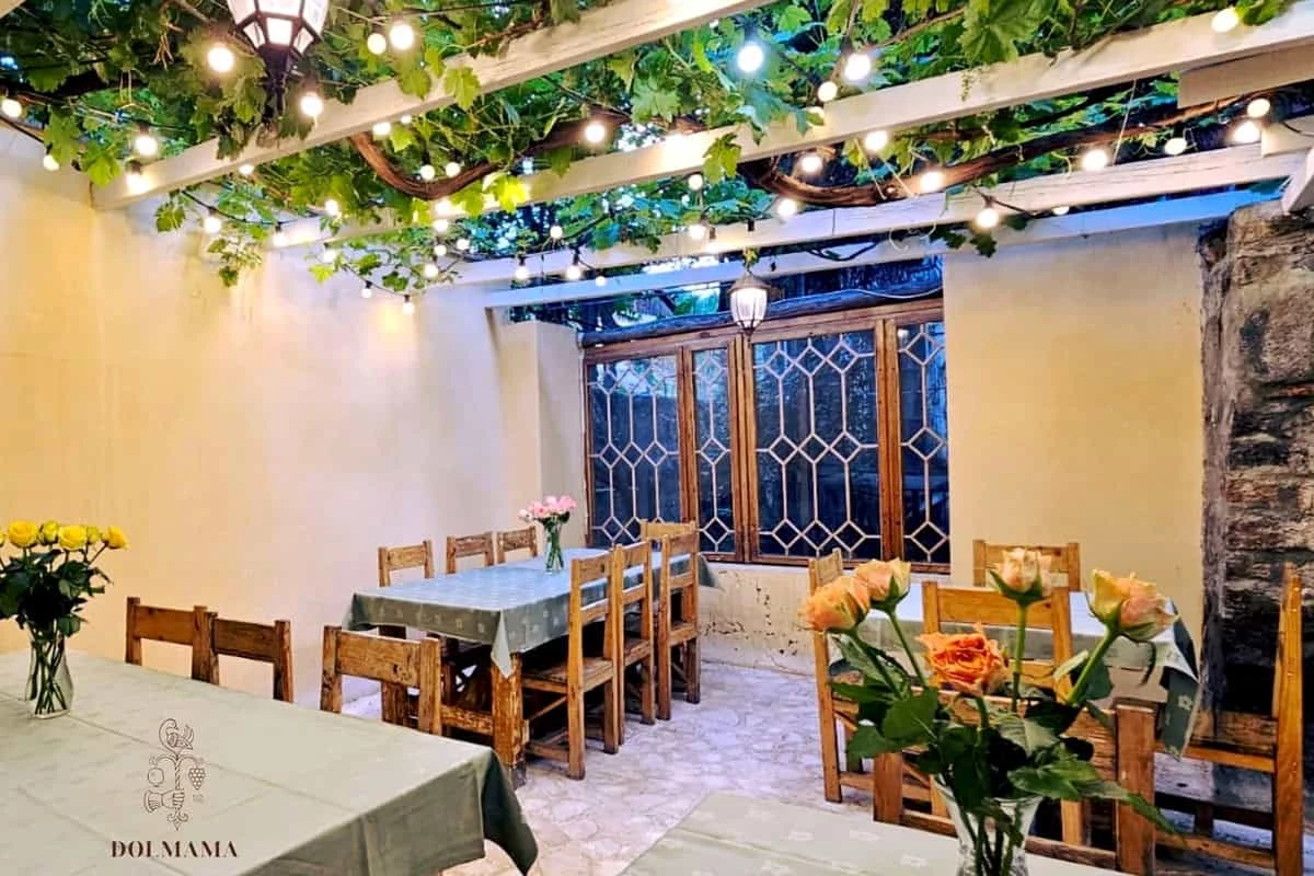 Dolmama Restaurant – Address: 10, Pushkin str. Where to eat tasty and inexpensive food in Yerevan?: Dolmama Restaurant – Address: 10, Pushkin str.