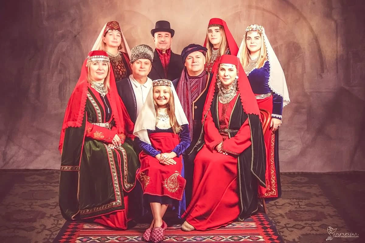 Group in traditional Armenian costumes Armenian culture – unique traditions of the Armenian people: Group in traditional Armenian costumes