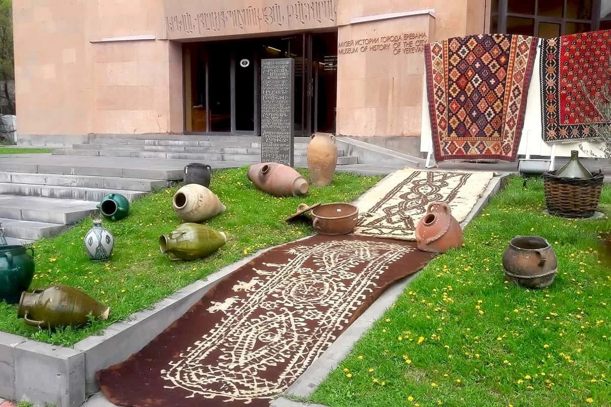 Երևանի պատմության թանգարան Երևանի թանգարանները. ո՞ր թանգարաններն արժե այցելել զբոսաշրջիկին: Երևանի պատմության թանգարան