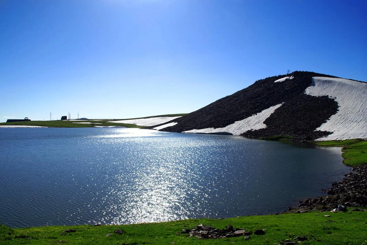 Aragats, Lake Kari, Amberd Fortress and Byurakan in Armenia: Kari Lake