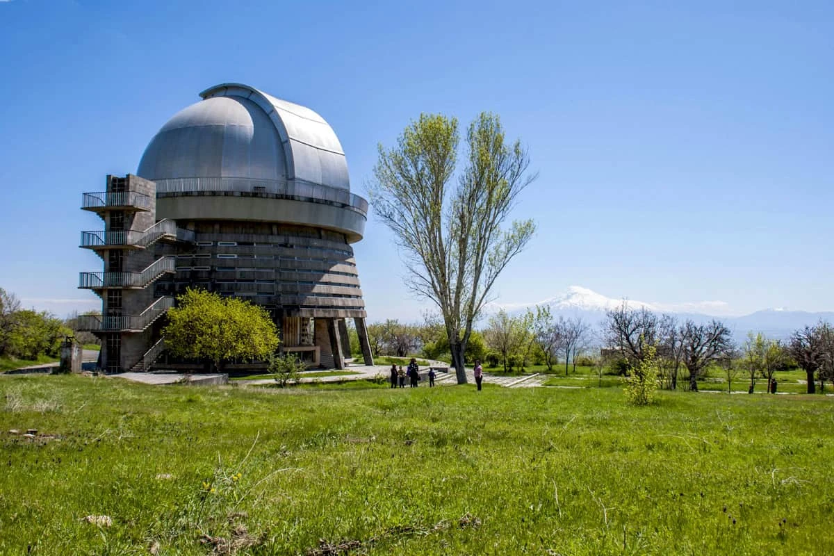 Aragats, Lake Kari, Amberd Fortress and Byurakan in Armenia: Byurakan Observatory
