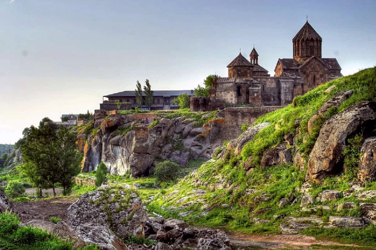 What to see in Gyumri – the attractions of Armenia: Harichavank