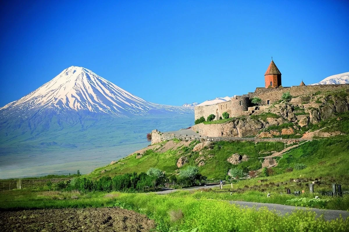 Khor Virap Ancient Temples of Armenia – Garni, Zvartnots and others: Khor Virap